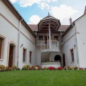  Hotel apartamentowy Mecset